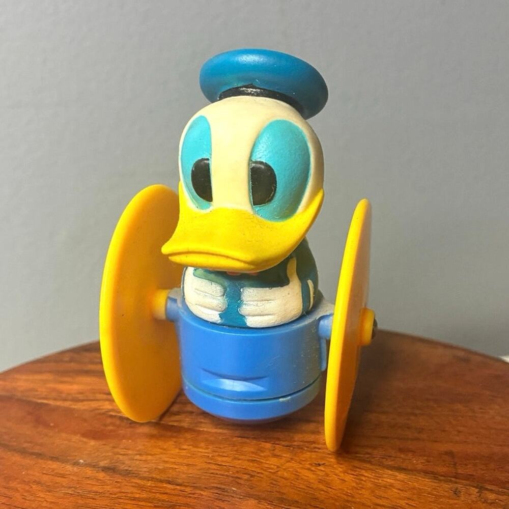 Vintage 1985 Disney Donald Duck Rolling Toy